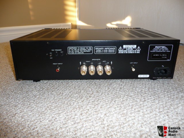 116903-rotel_rb1070_power_amplifier.jpg