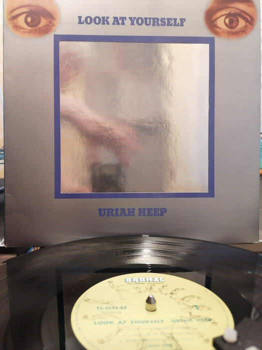 URIAH HEEP-Look At Yourself-1971.jpg