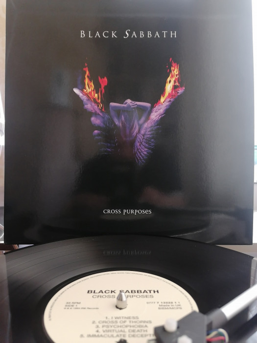 BLACK SABBATH-Cross purposes 1994.jpg