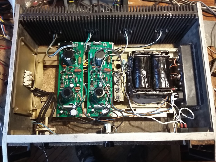 ivU7El01B2E[1].jpg