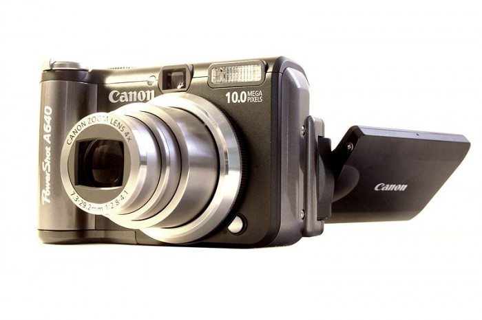 800px-Canon_a640.jpg