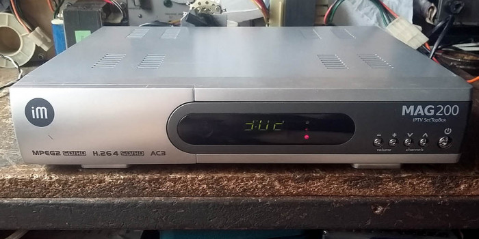 mag-200-face_sm.jpg