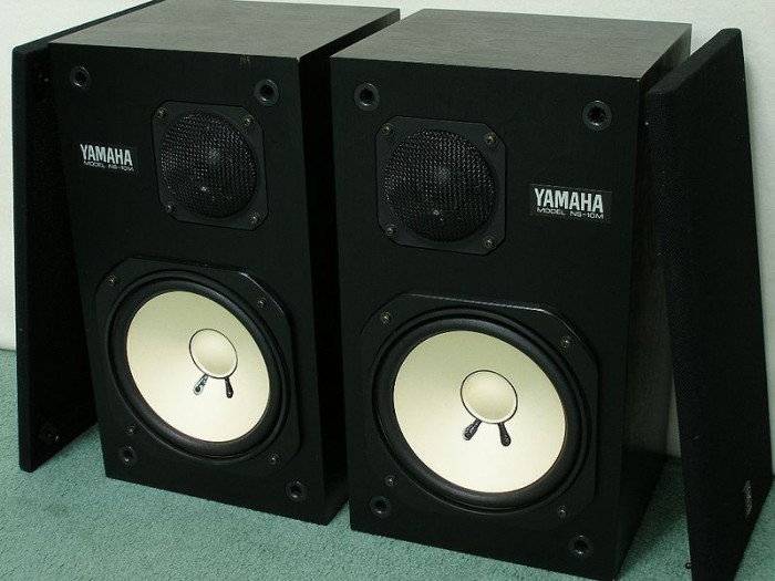 800px-Yamaha_ns-10m.jpg