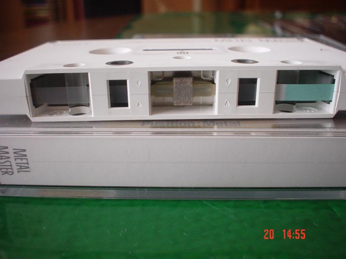 896697_3.jpg