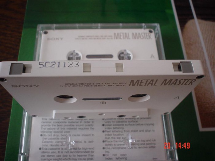 896697_2.jpg