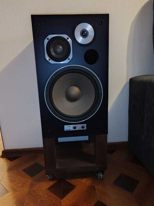 PHOTO-2025-12-10-15-41-41 2.jpeg