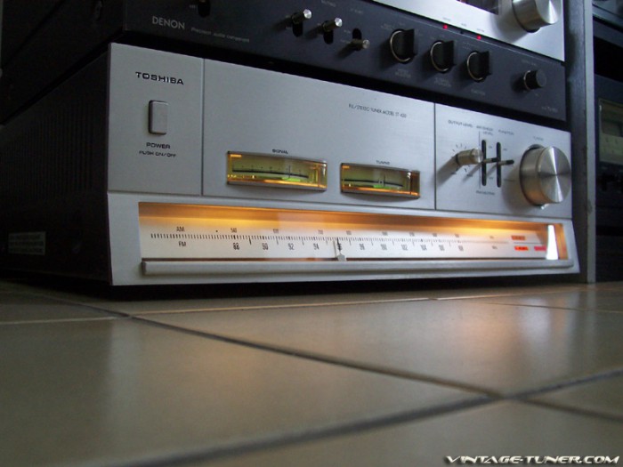 Toshiba-ST-420-07.jpg