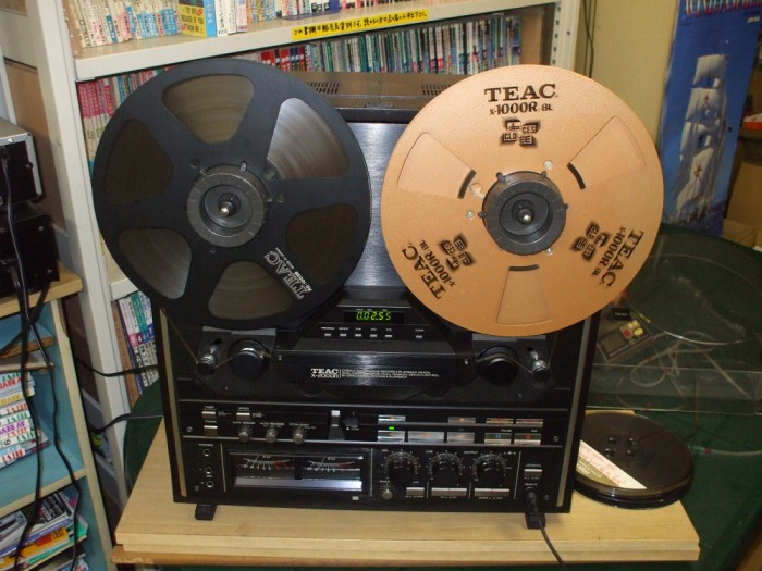 teacx2000r1.jpg