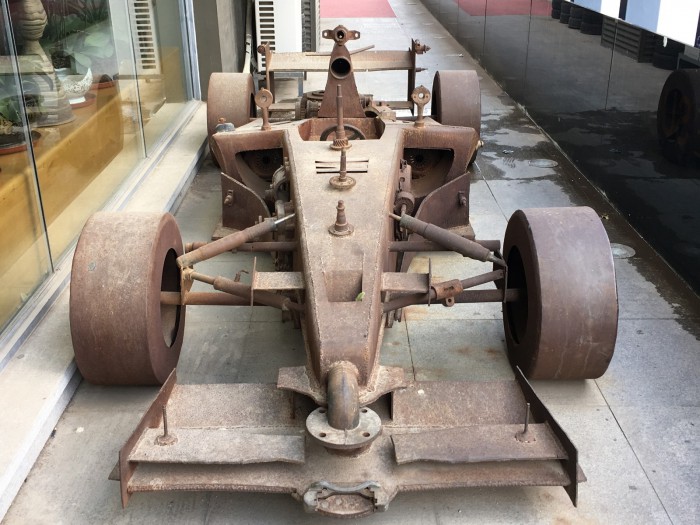 f1_1.jpg