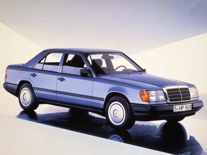 autowp.ru_mercedes-benz_300e_2.jpg