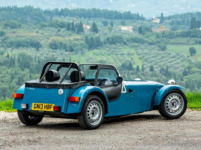 caterham_seven_160_9.jpg