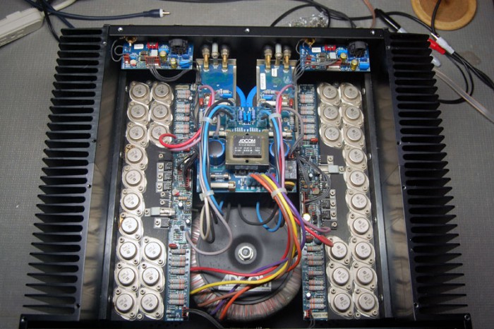 adcom_5802_reduced3.jpg