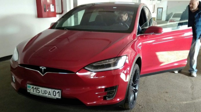 tesla Х.jpg
